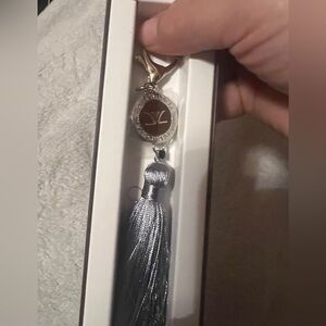 Le vian keychain silky grey tassle silver hardware